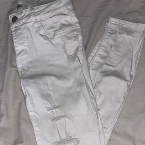 White skinny jeans